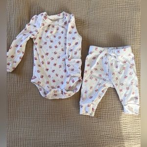 Baby Gap Preemie two piece